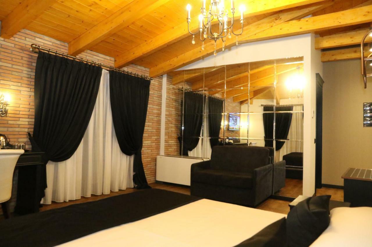 Hotel Kloest Durres Luaran gambar